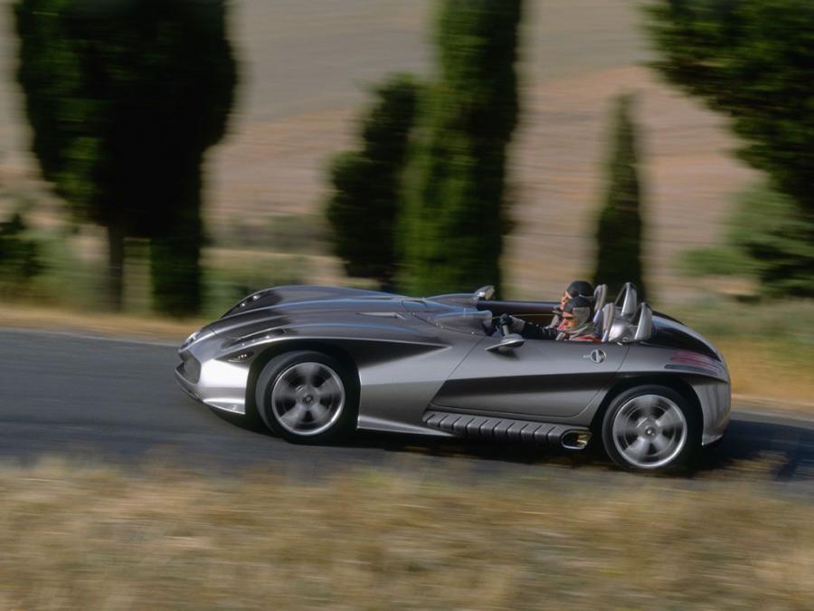  Mercedes-Benz F400 Carving Concept 2001 года  (фото 18 из 21)